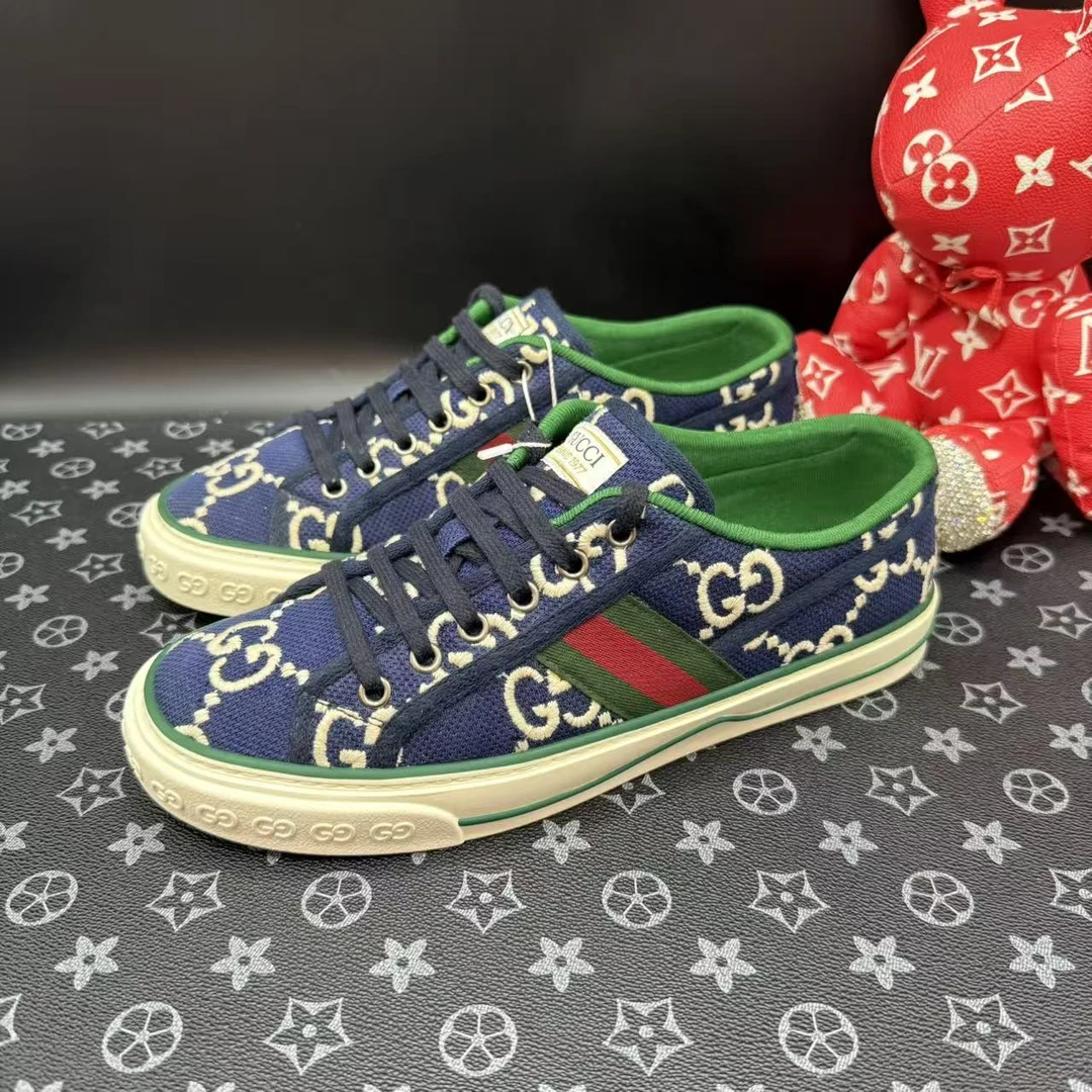 95新 GUCCI/古驰 男士时尚蓝老花帆布1977板鞋39欧码 ddm3013
