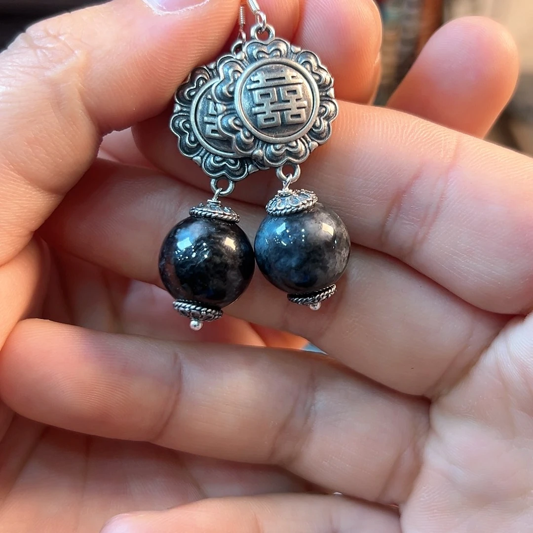 翡翠颈饰未镶嵌耳坠