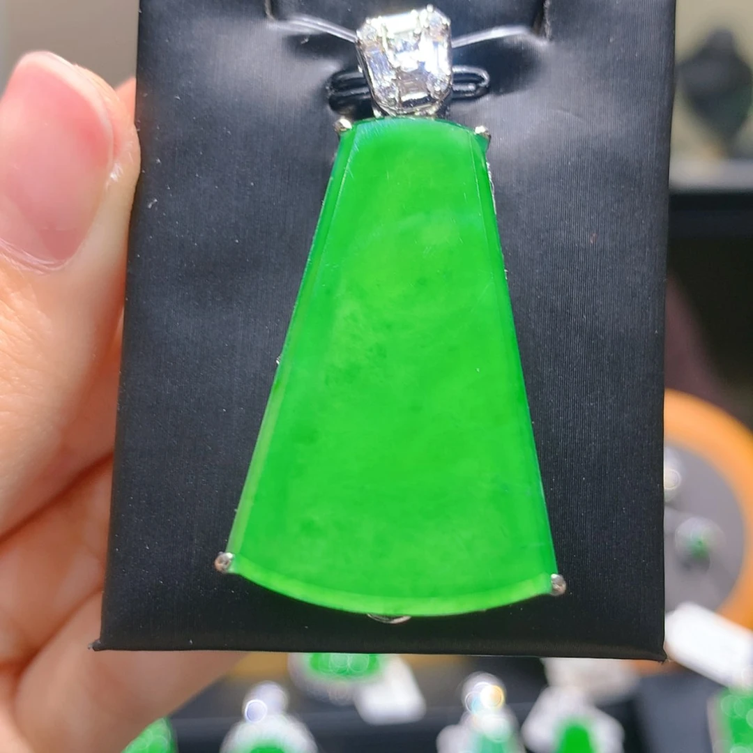 【闪购商品】颈饰银S925镶嵌翡翠4柒姐