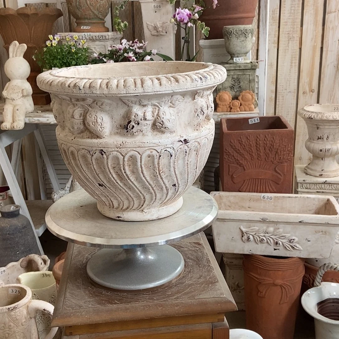 草莓盆口30.5内24.5高24.5