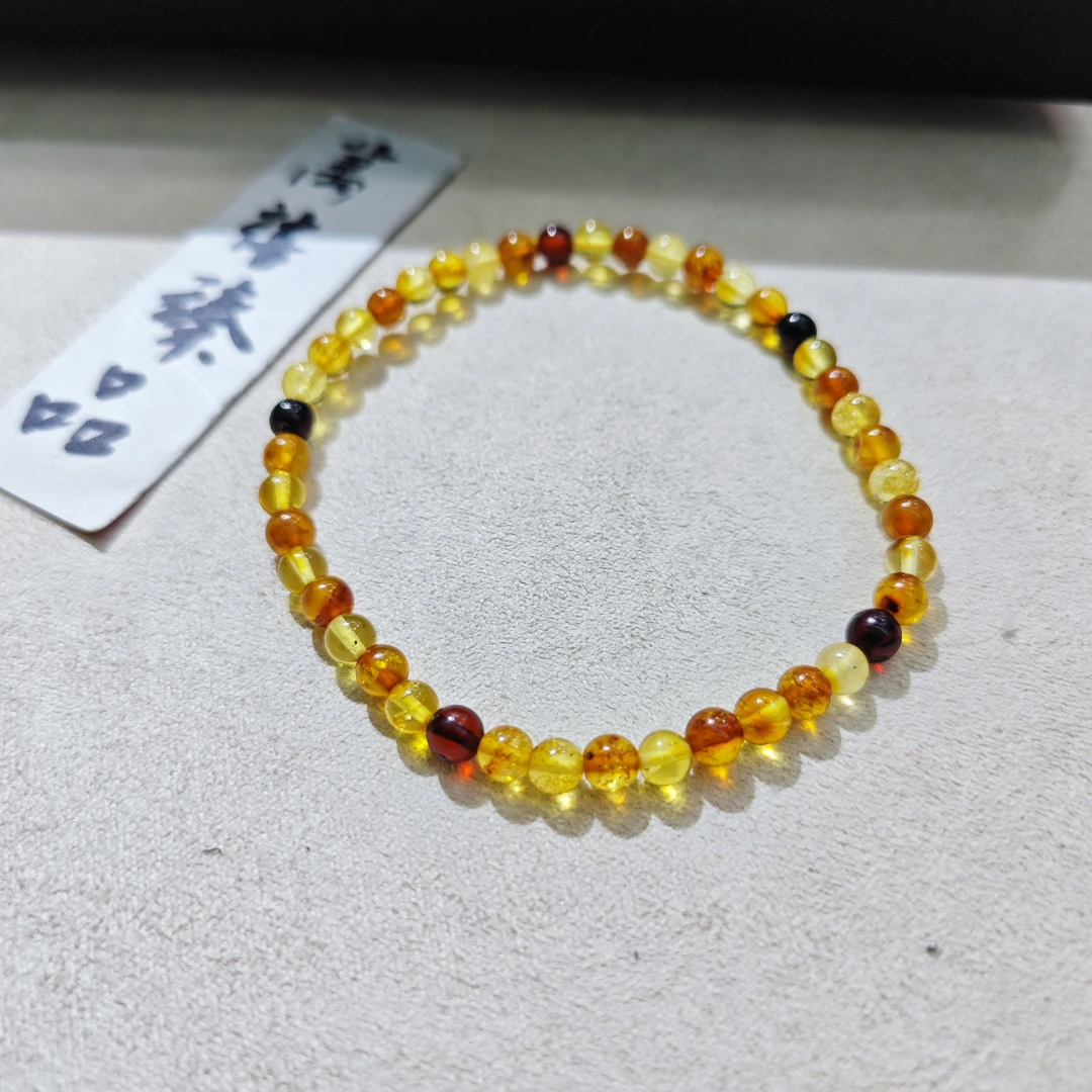 4-5mm琥珀手链E357 zh