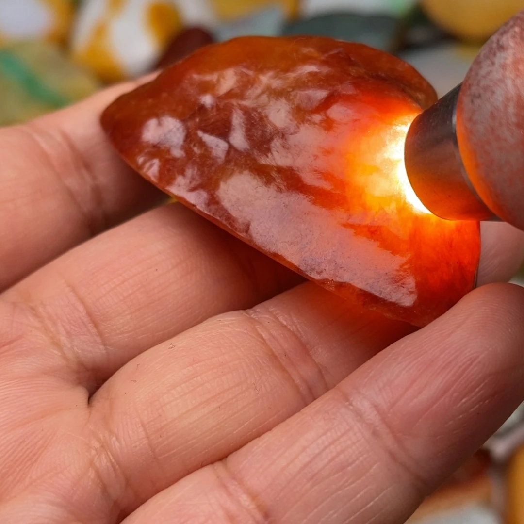 翡翠未镶嵌挂件缅甸的