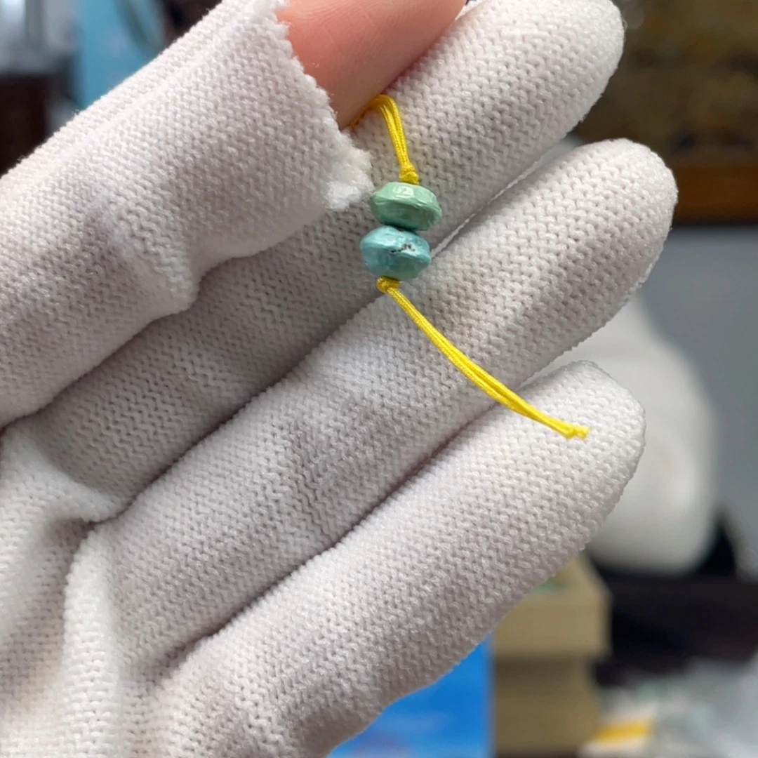 绿松石未镶嵌挂件