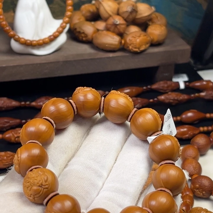 橄榄核手串浮雕钟馗