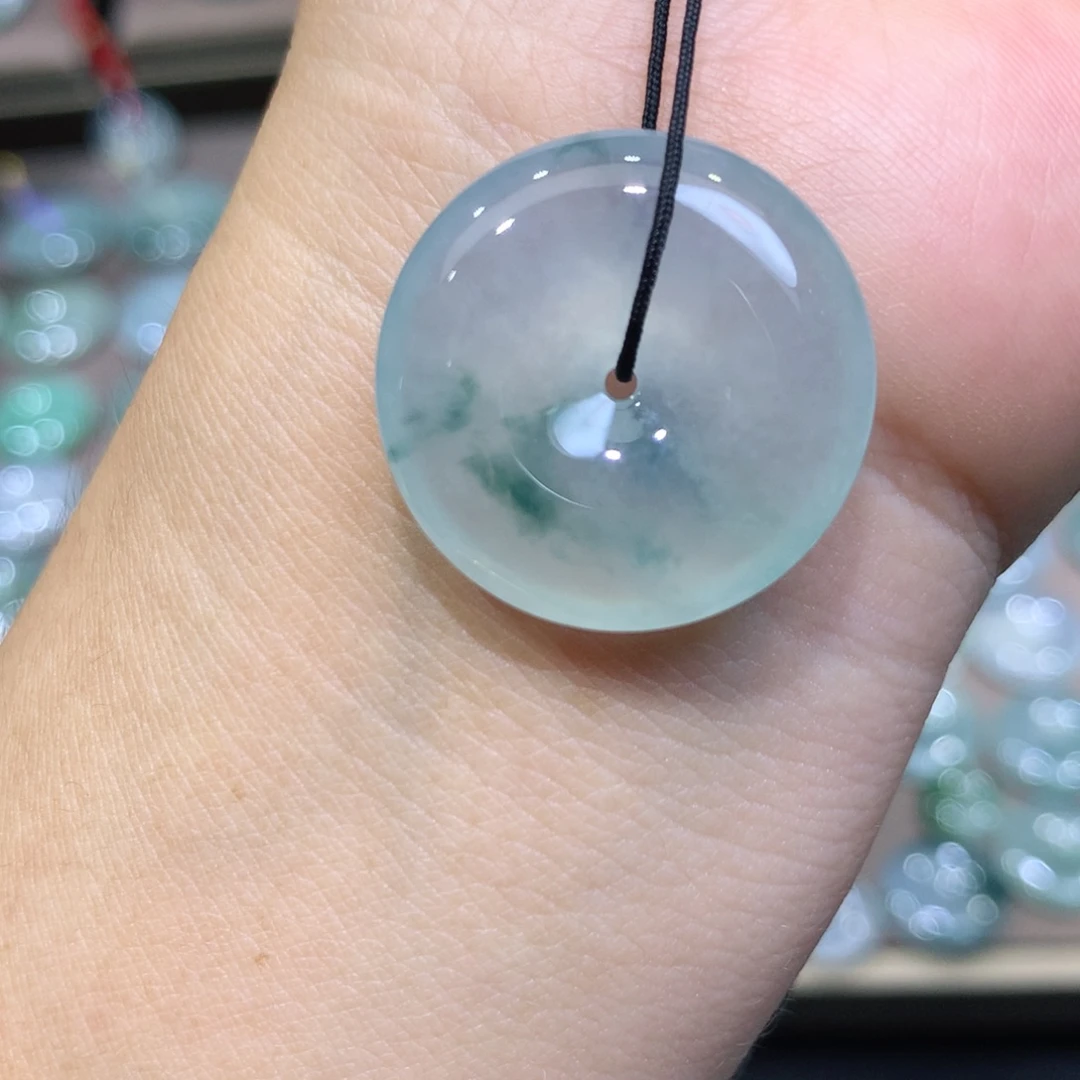 翡翠未镶嵌颈饰平安扣 24.4*6.1