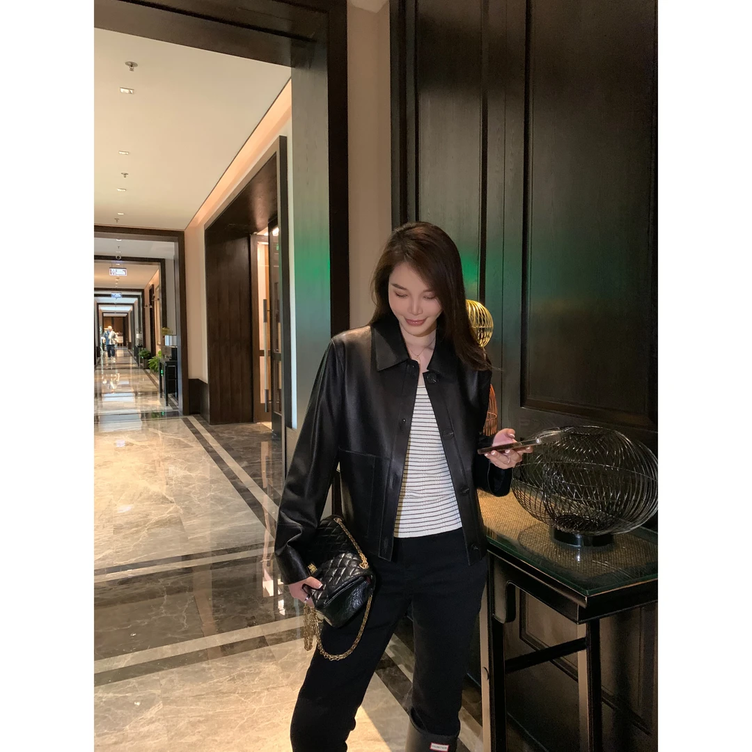 “心动旋律”高级感百搭女绵羊皮外套P95723877