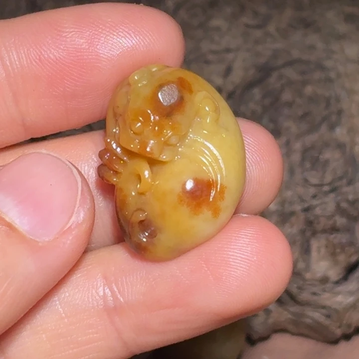 和田玉（糖玉）未镶嵌颈饰