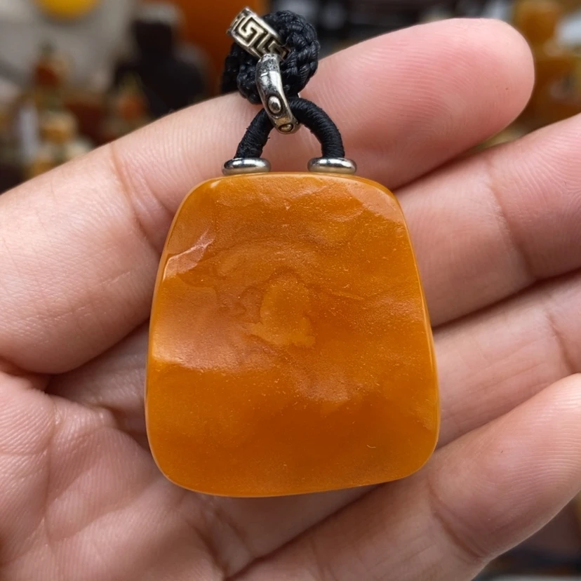 【闪购商品】琥珀颈饰未镶嵌