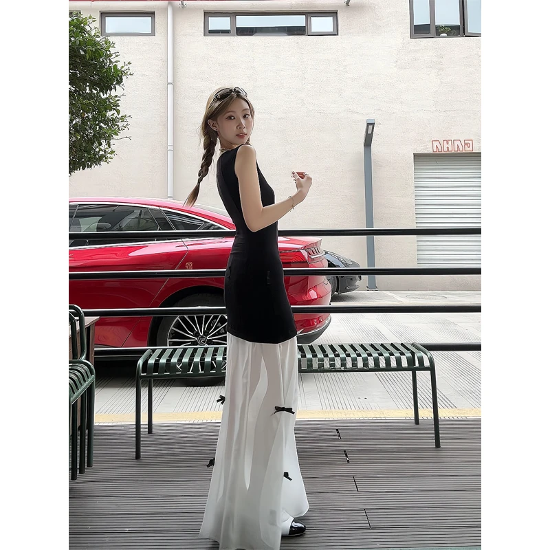 法式高级感黑色修身无袖连衣裙冷淡系独特别致温柔气质拼接长裙子