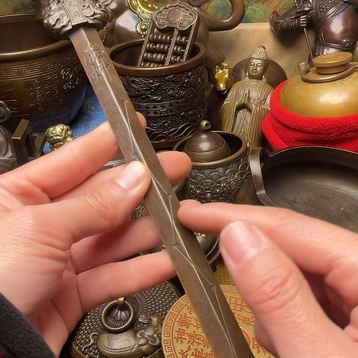 精美铜器批发档口