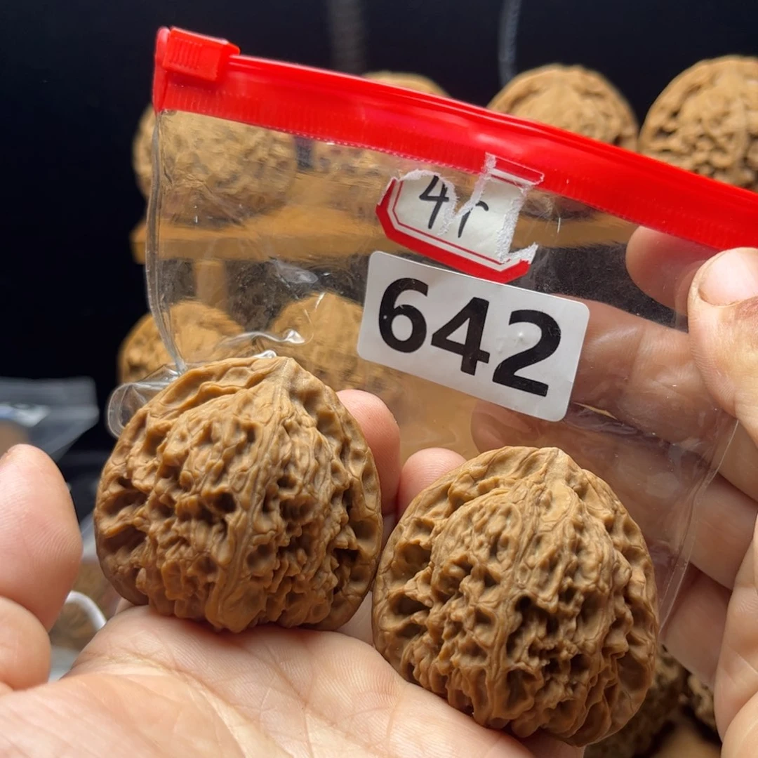 吊坠文玩核桃?***了南疆44