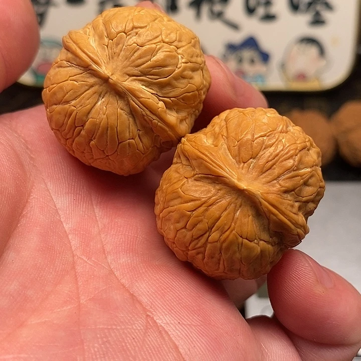 文玩核桃把件水晶球