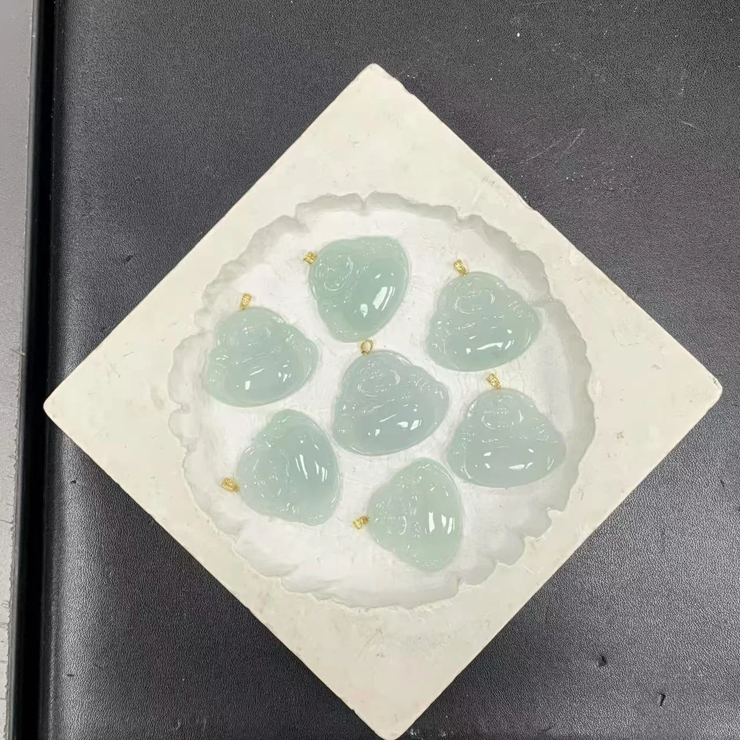 【六六推荐】天然翡翠18k佛公吊坠@DDH99578/多样性发一件