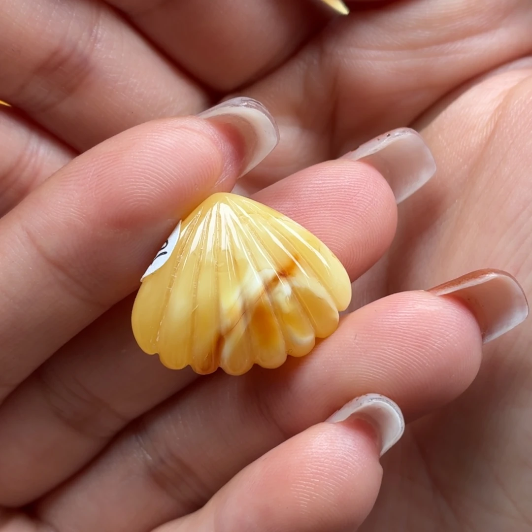 琥珀未镶嵌裸石蜜蜡