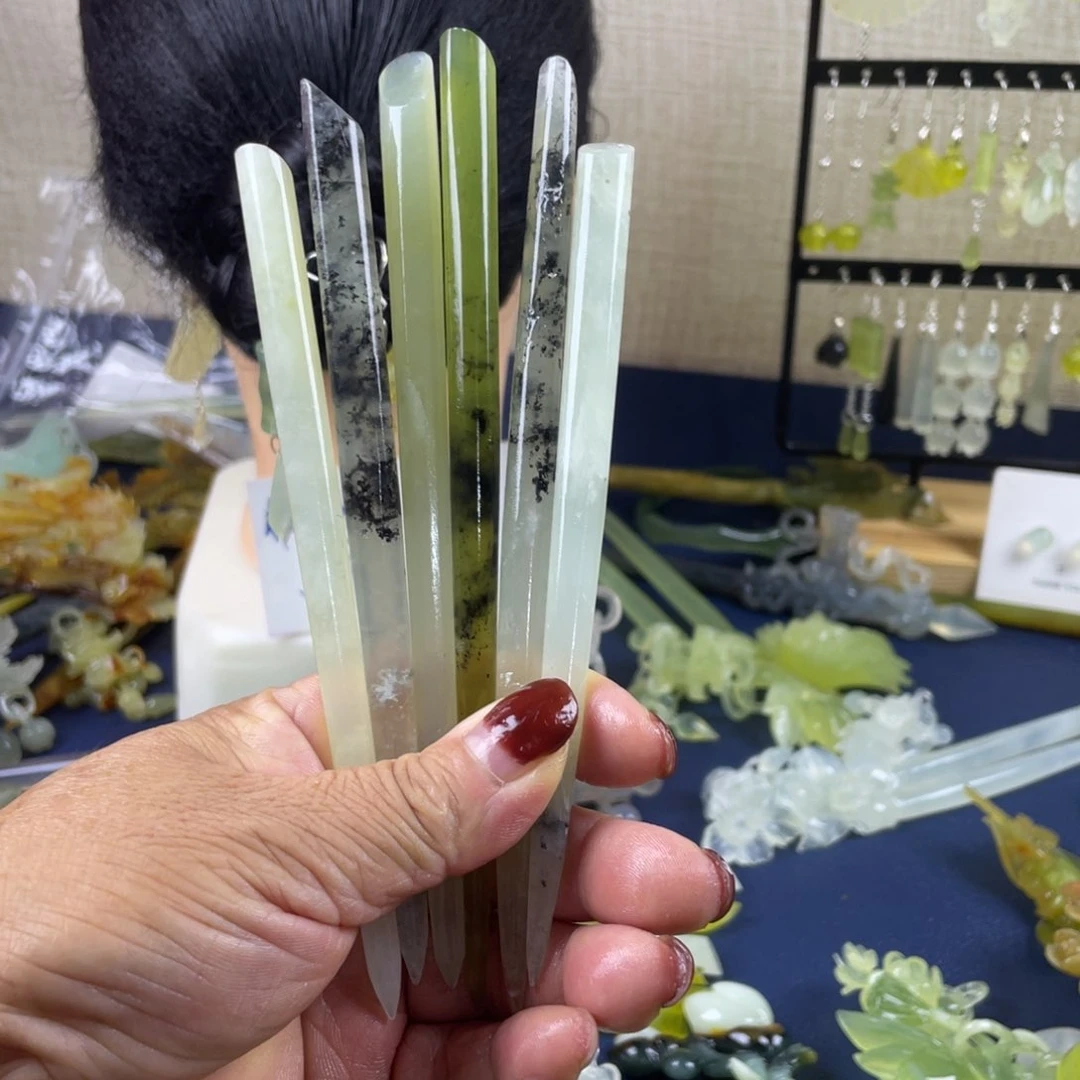 朝***颜蛇纹石玉未镶嵌发饰