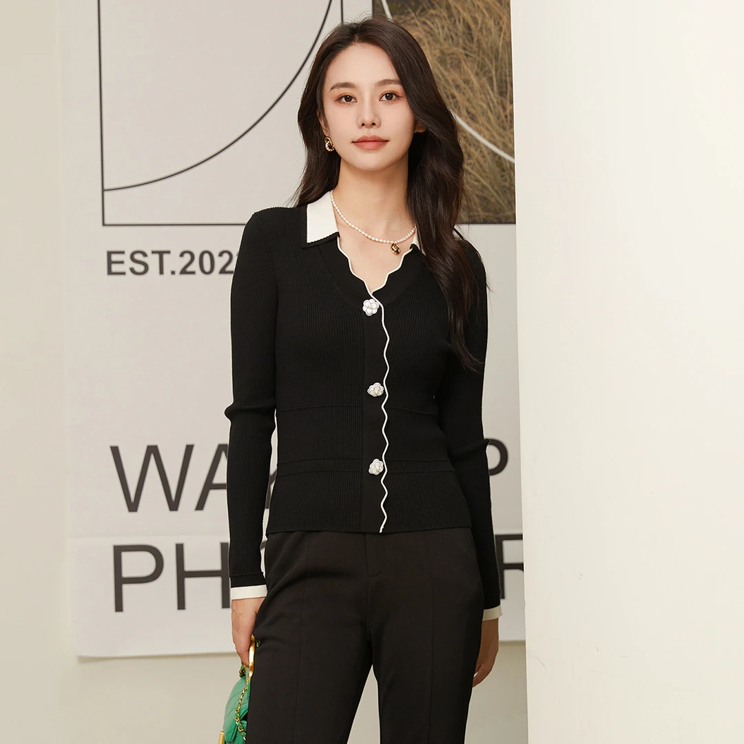 2025新款气质Polo领小V领拼色针织上衣【13F675】