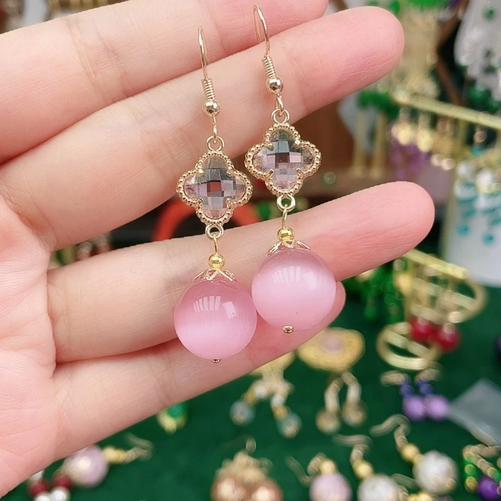 石英质玉耳钉合金