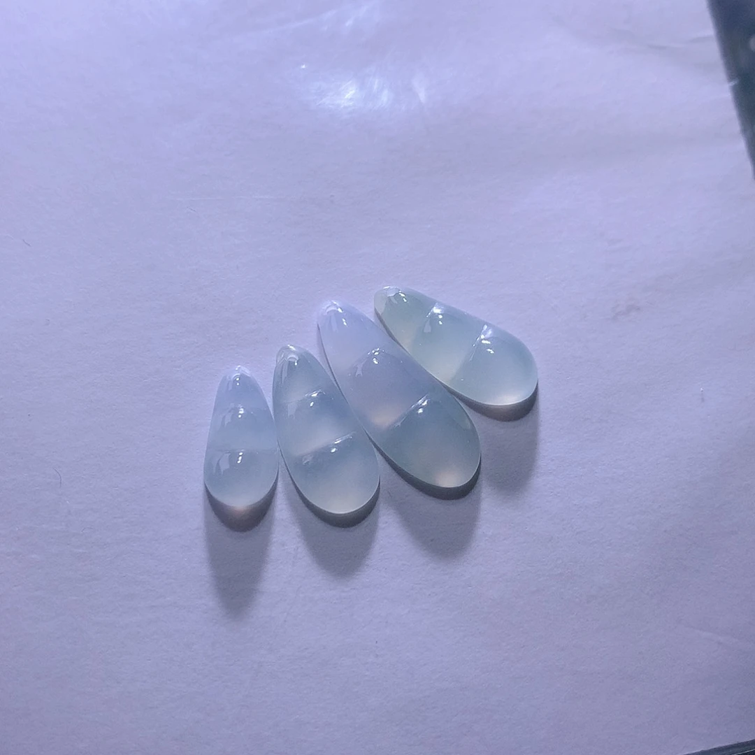 【闪购商品】翡翠未镶嵌颈饰一手