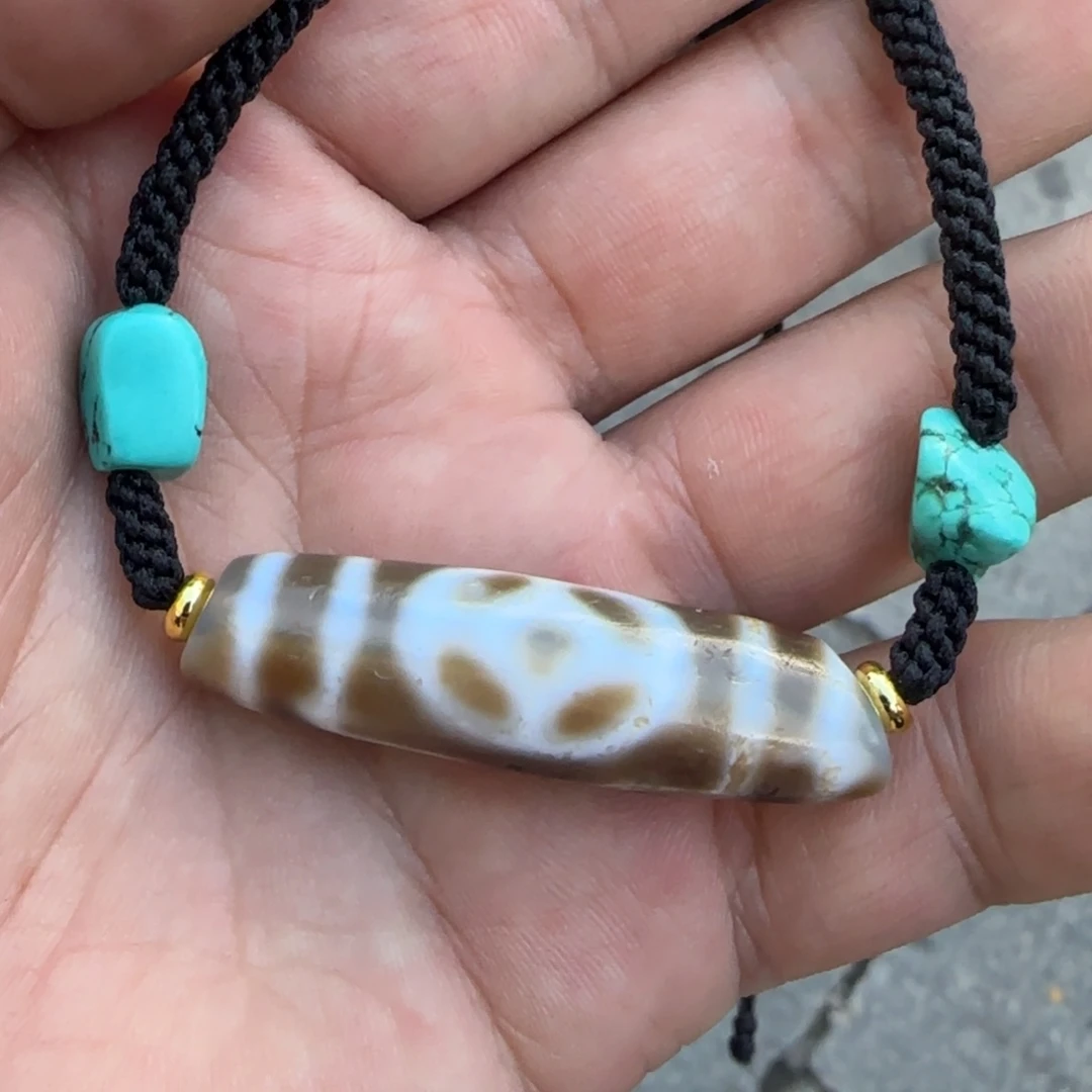 云***谷未镶嵌颈饰玛瑙/玉髓