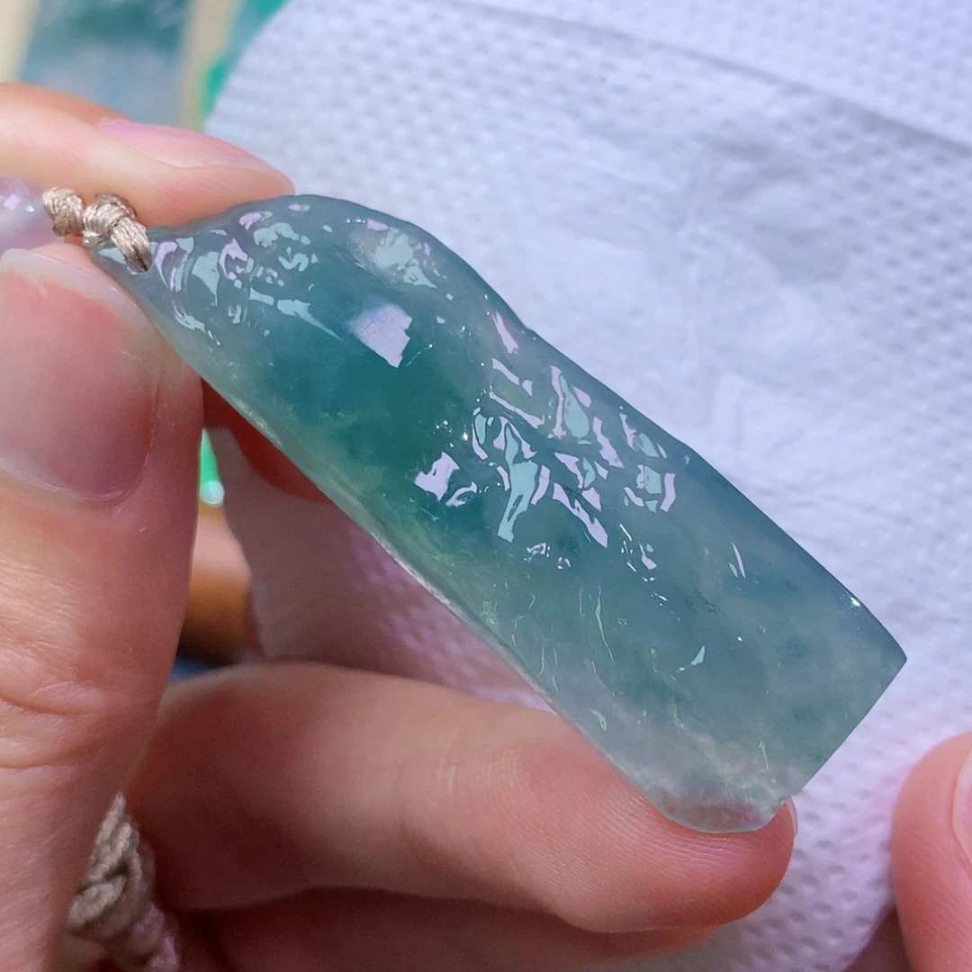 翡翠未镶嵌吊坠(赠链) 9904