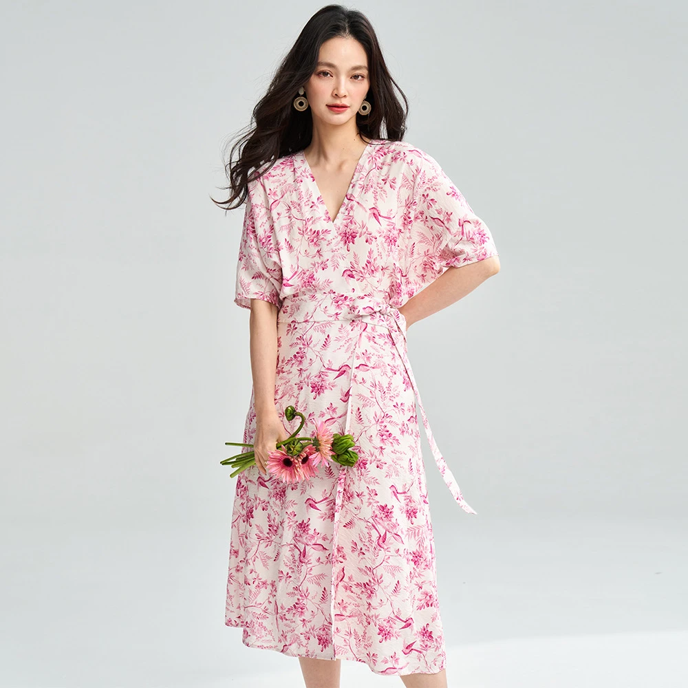 粉色新中式温柔淑女蝙蝠袖茶歇碎花v领短袖连衣裙18415