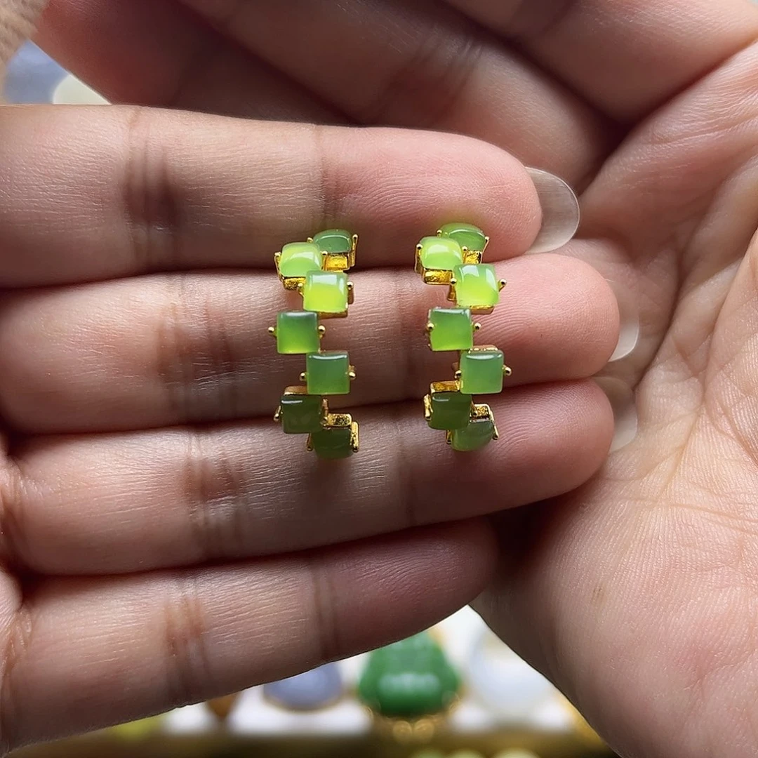 和田玉银S925镶嵌耳饰猫眼