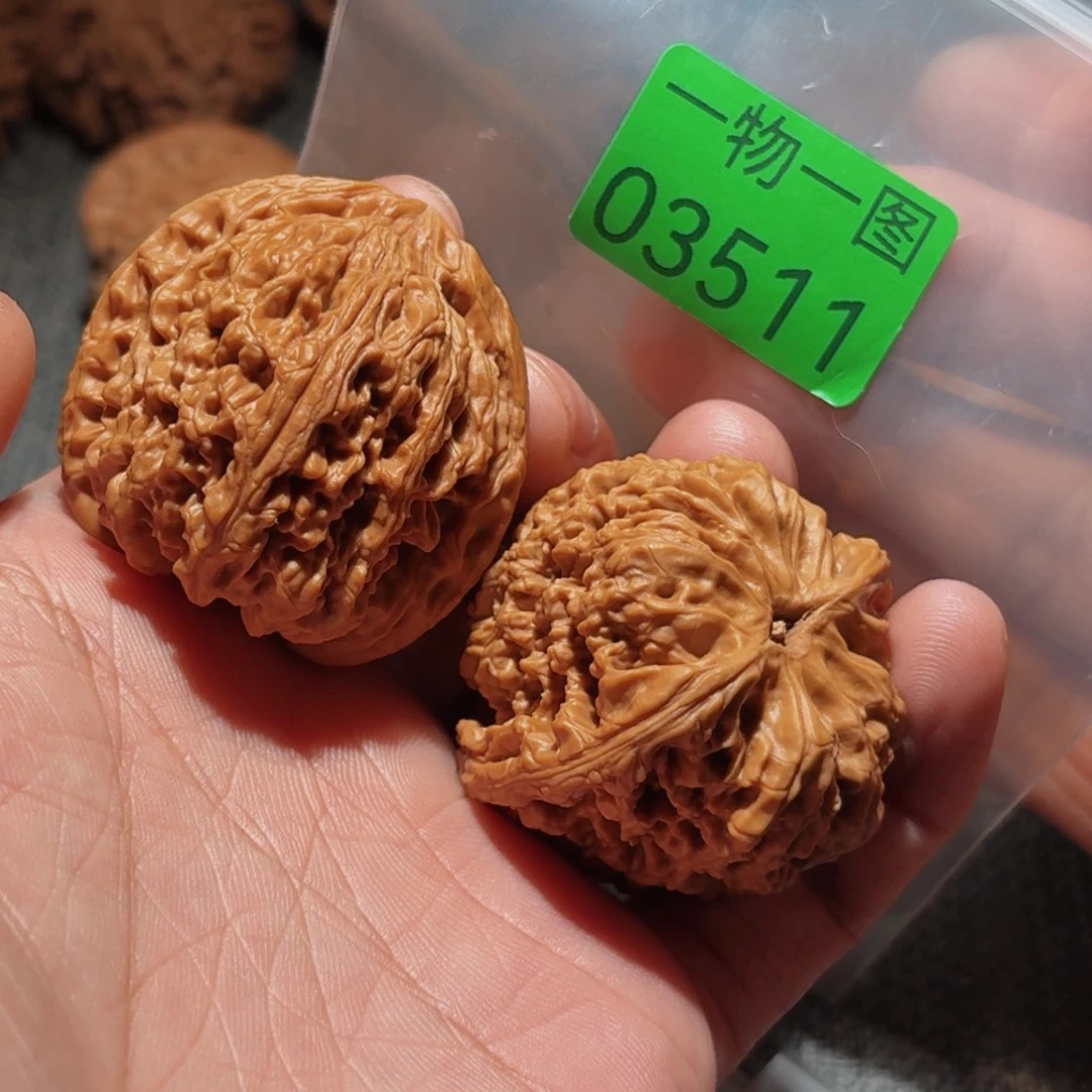 文玩核桃把件南疆