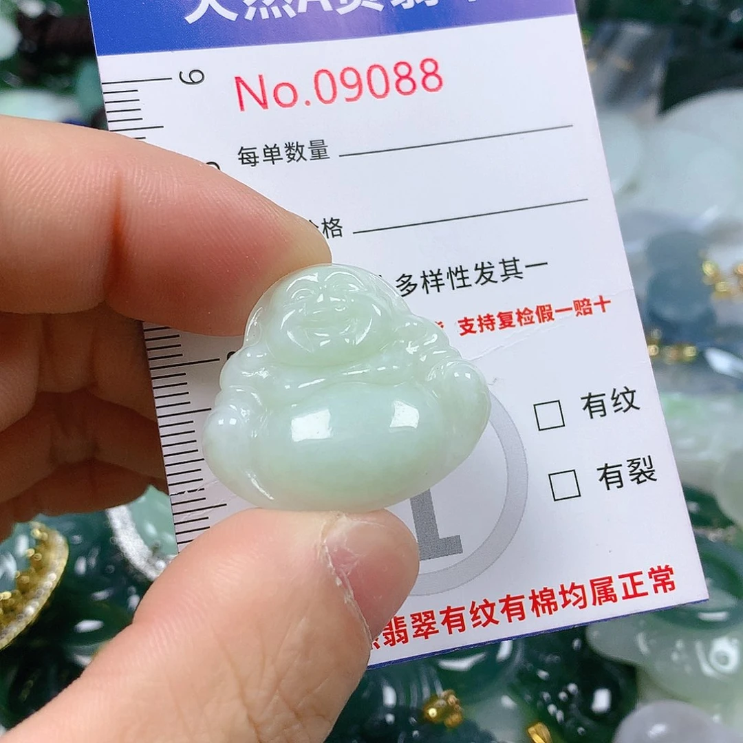 翡翠颈饰未镶嵌天然翡翠