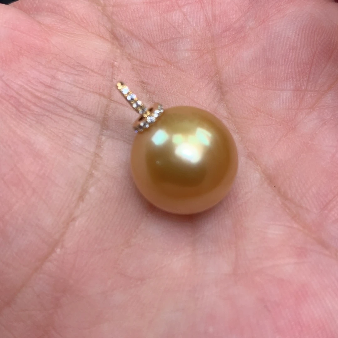 海水珍珠颈饰18K金镶嵌