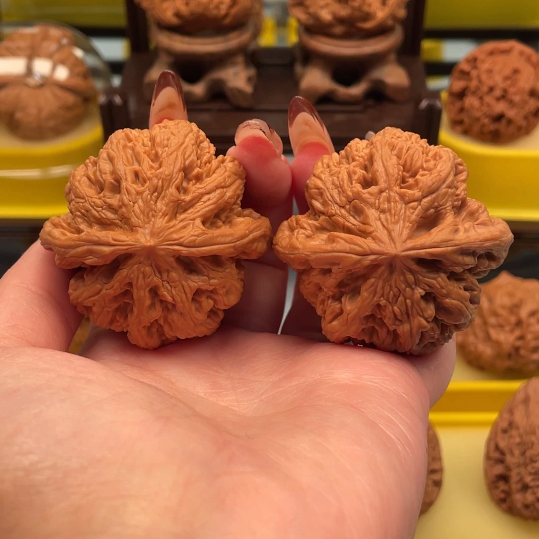 吊坠文玩核桃47粗筋