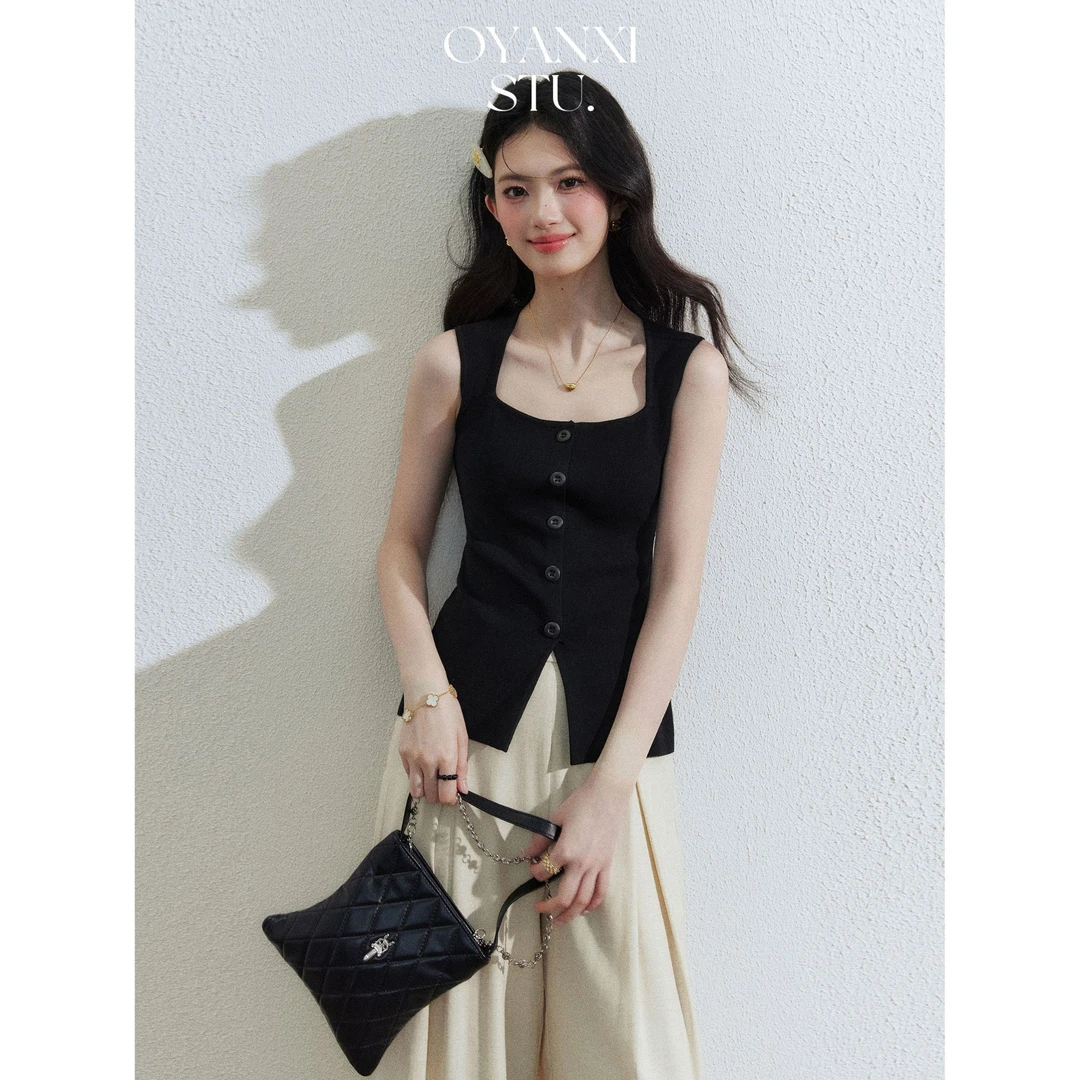 欧阳喜【浪漫时区】春夏宽肩带装饰扣上衣杏色裤子时尚套装234B895+