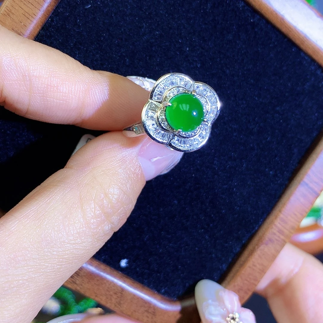 翡翠戒指银S925镶嵌天然翡翠蛋面戒指
