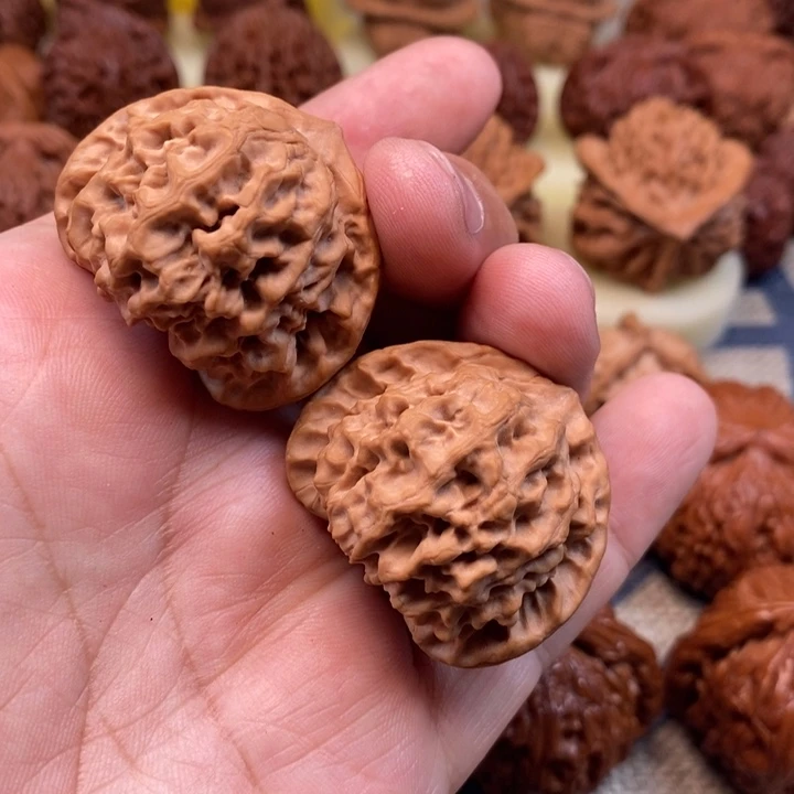 文玩核桃把件么*核桃