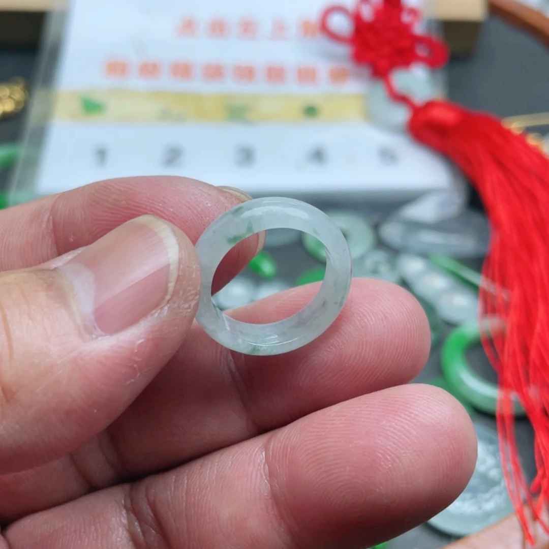 【闪购商品】翡翠颈饰未镶嵌翡翠