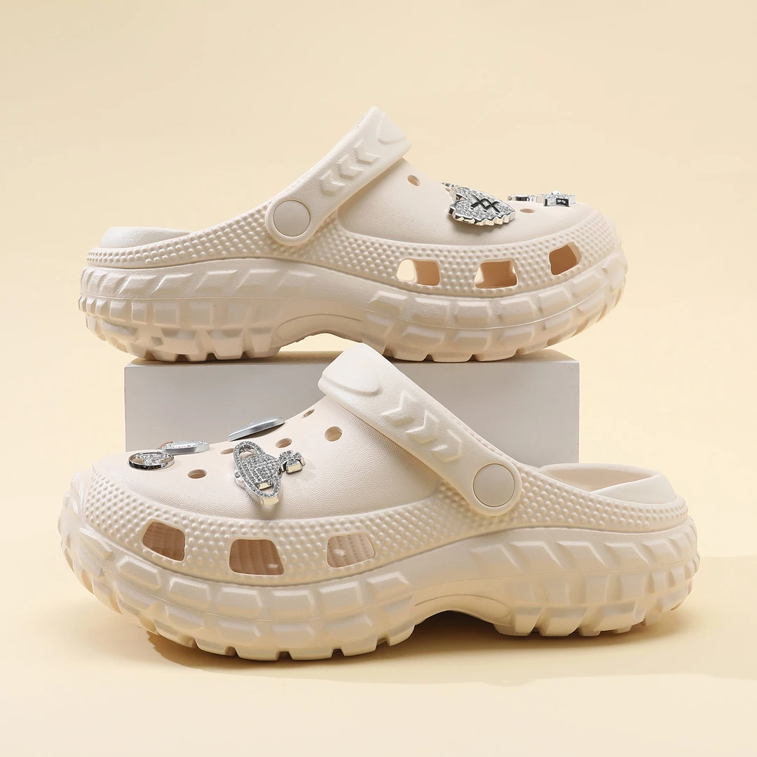 洞洞鞋女2025夏季新款透气防滑ins潮踩屎感网红时尚轮胎包头拖鞋