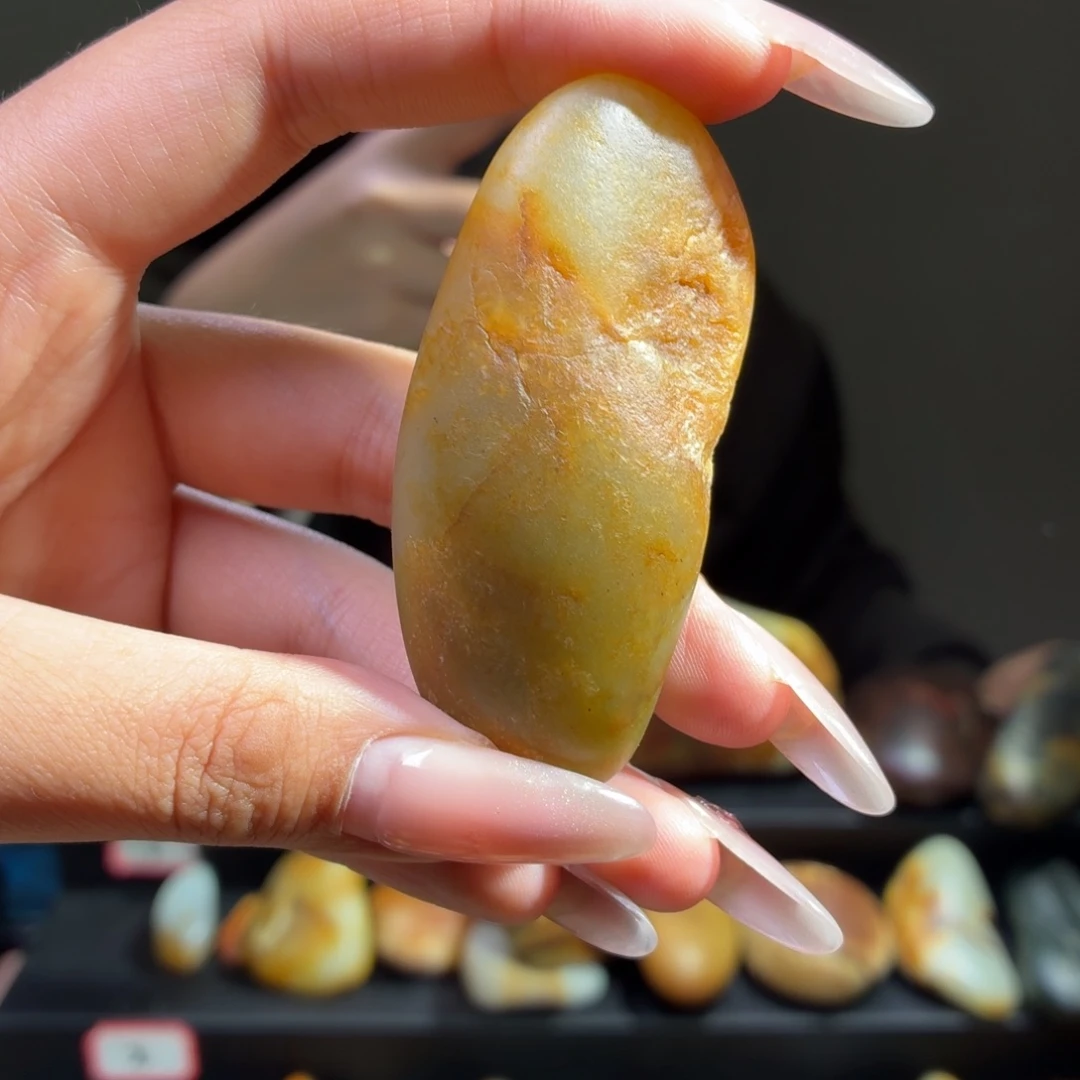 和田玉未镶嵌把件64.8