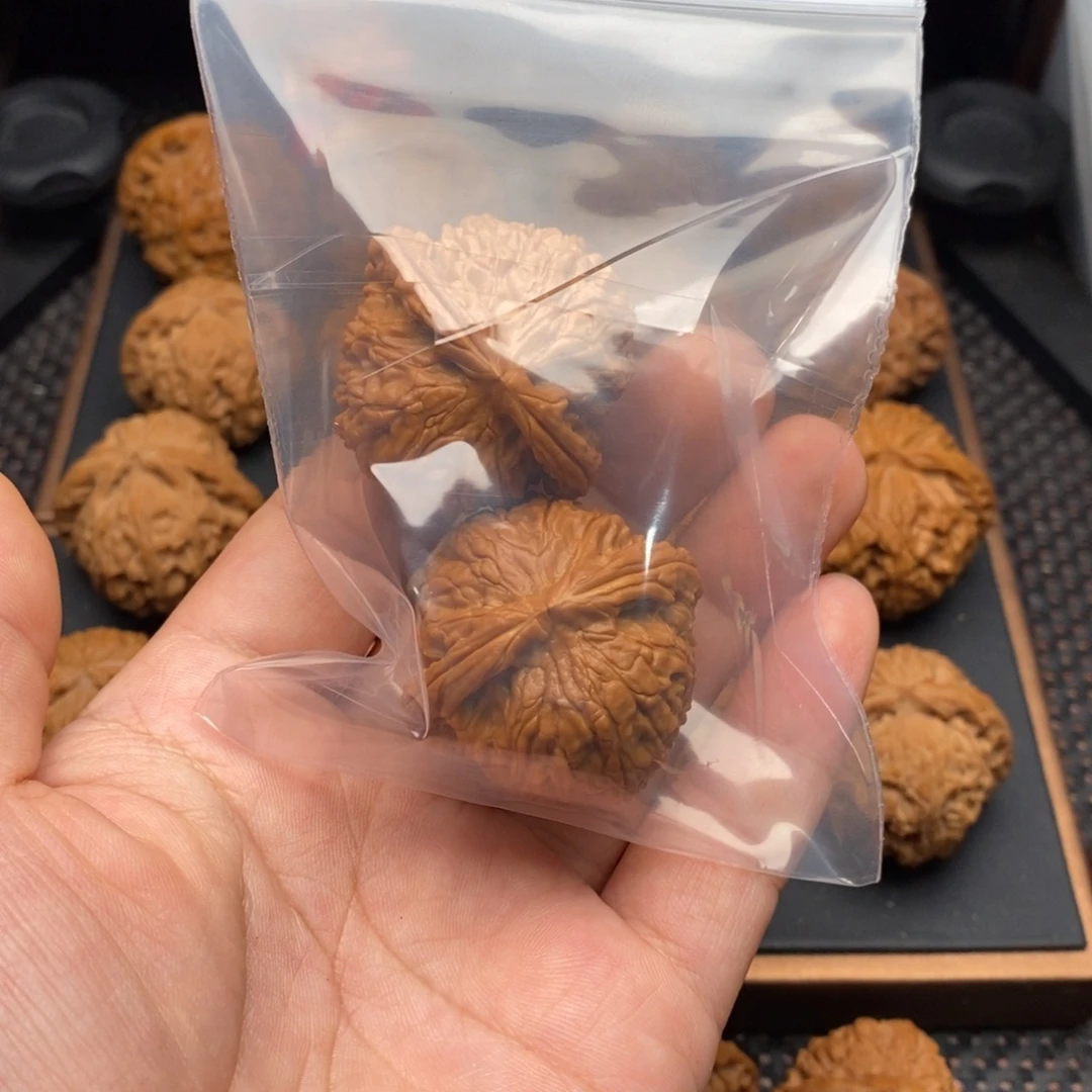 小***玩把件文玩核桃白狮子