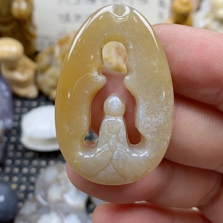 颈饰未镶嵌硅化珊瑚（珊瑚玉）小