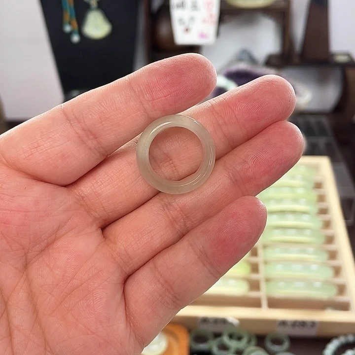 蛇纹石玉戒指未镶嵌小*子
