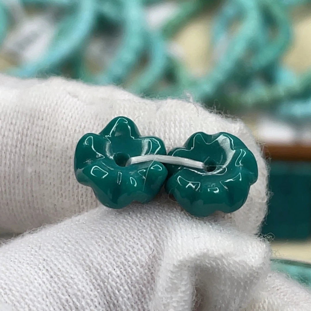 绿松石未镶嵌挂件