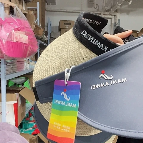 帽子到手三个现货晶晶了