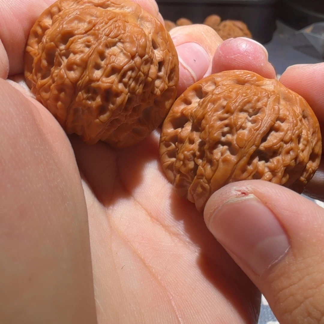 文玩核桃把件血麒麟