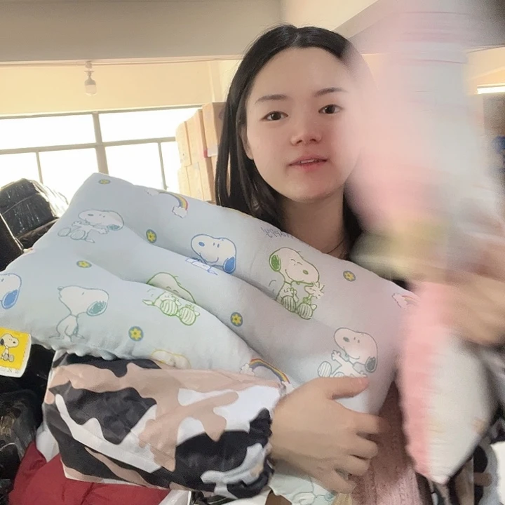 粉色和蓝色枕头发2