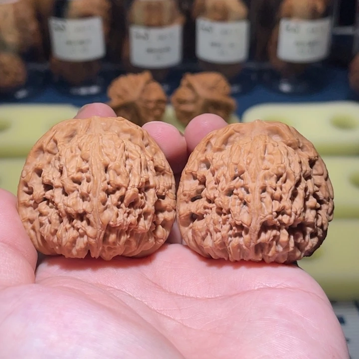 文玩核桃吊坠团子疆46全品