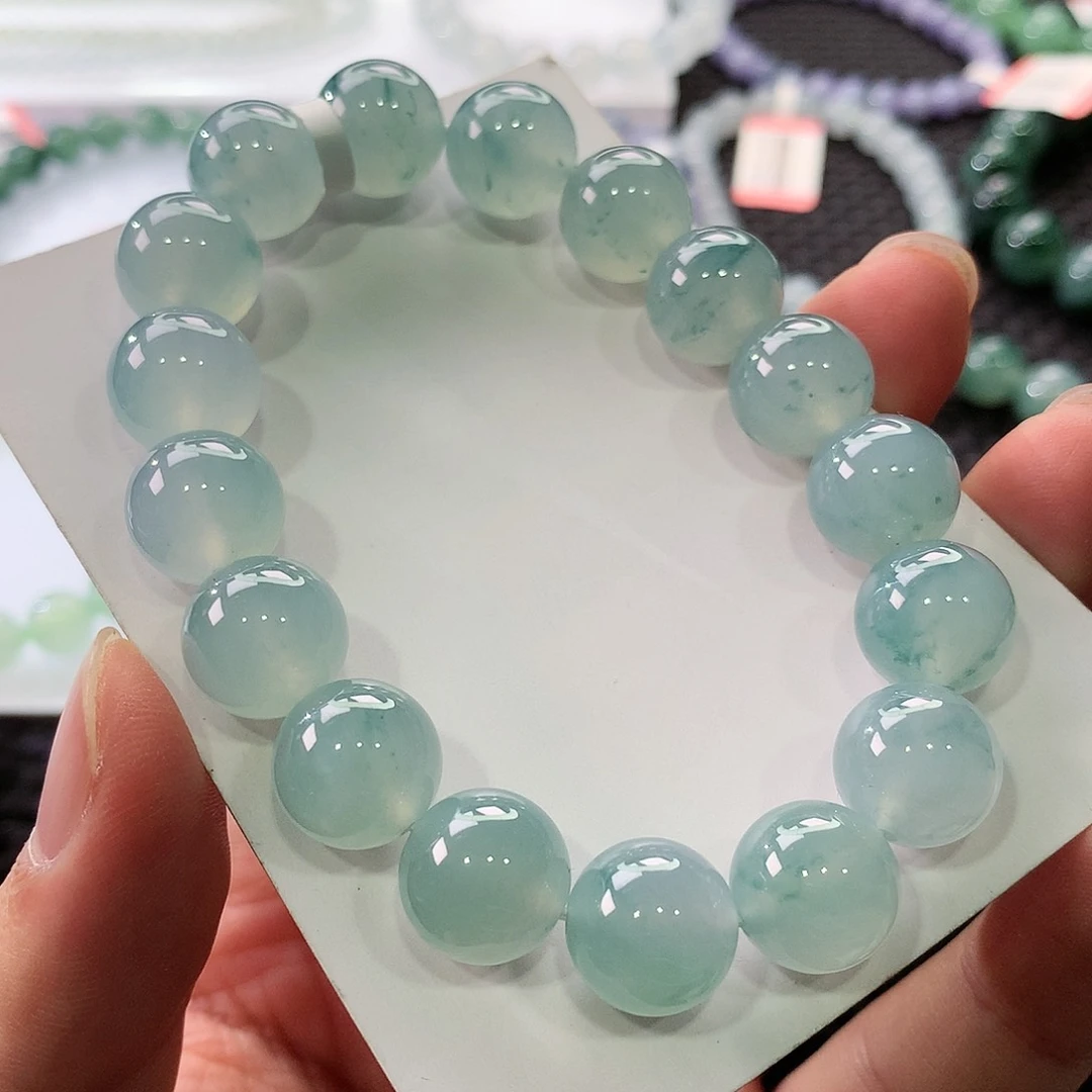 翡翠手链未镶嵌翡翠