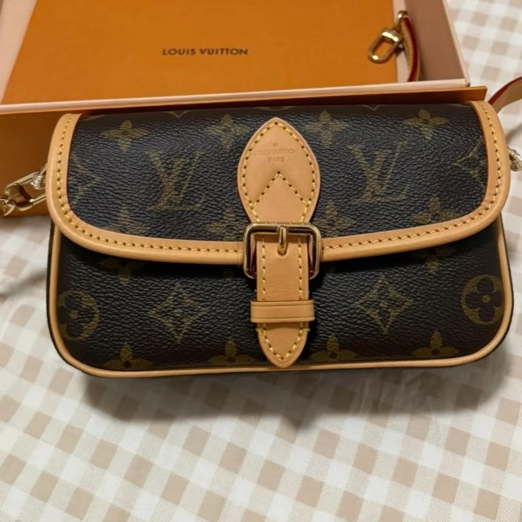 99新 LouisVuitton/路易威登 路易威登法棍nano手提包