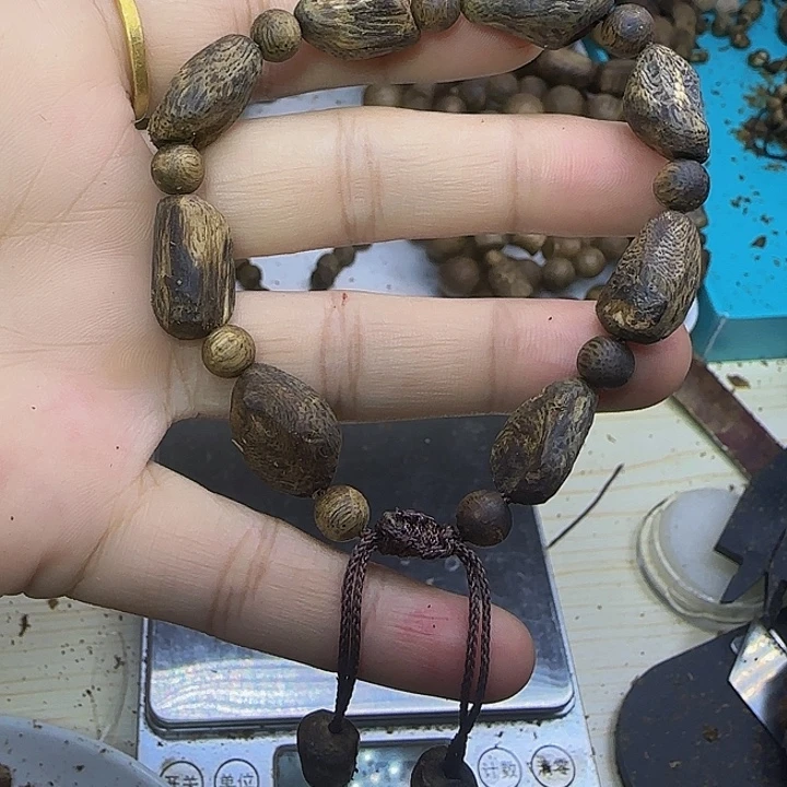 沉香沉香碎屑8克树钉
