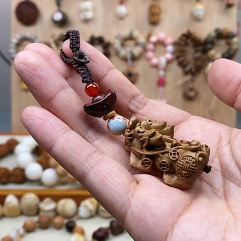 【闪购商品】维腊木(绿檀)老****录绿檀貔貅挂件