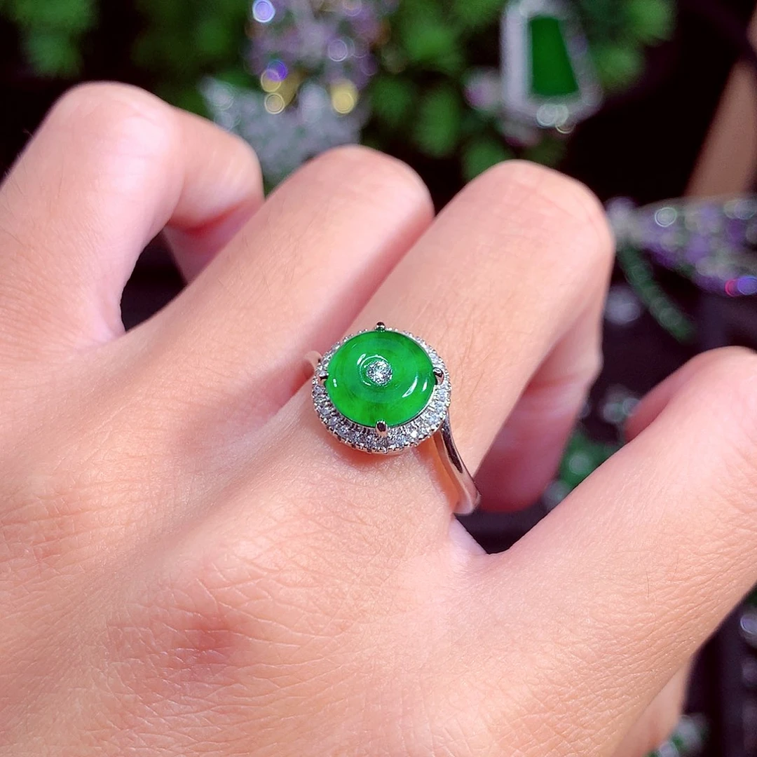 颈饰未镶嵌翡翠天然