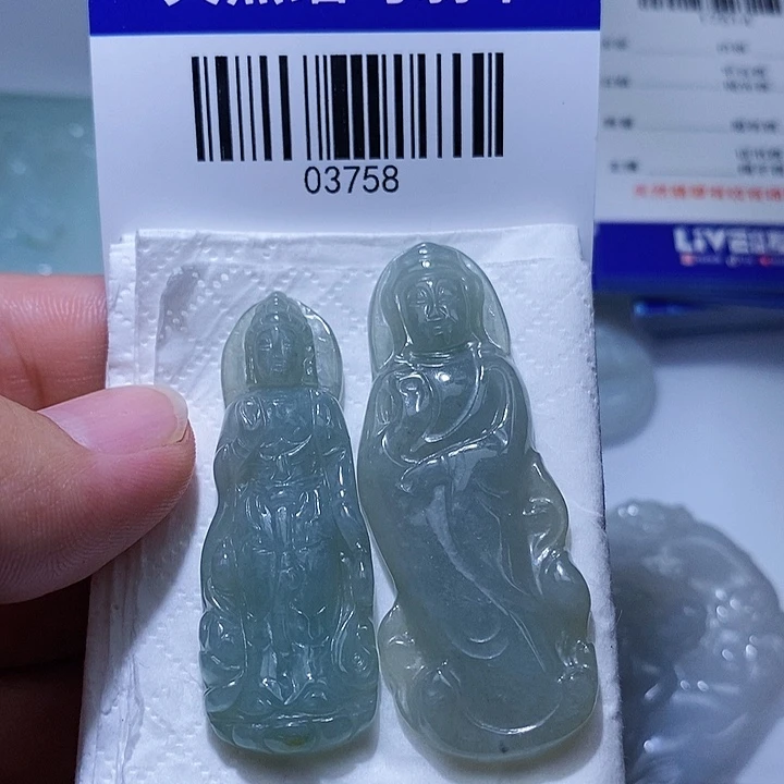 颈饰未镶嵌翡翠天光墟翡翠市场现金代购